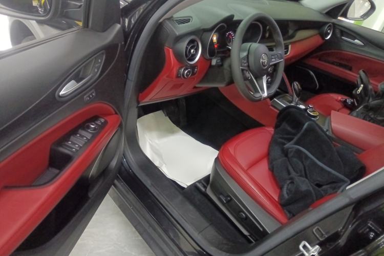 Used Alfa Romeo Stelvio 2017 2.0T 200HP Elite Edition