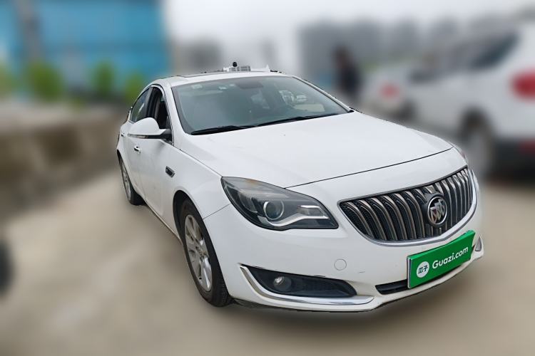 Used Buick Regal 2015 1.6T Elite Tech Model Front Right 45 Deg