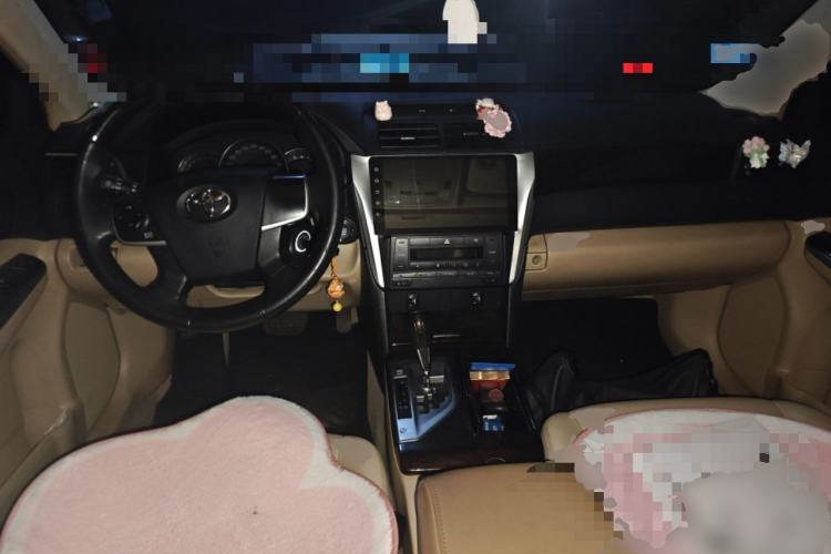 Used Toyota Camry 2015 2.0G Premier Edition Center Console