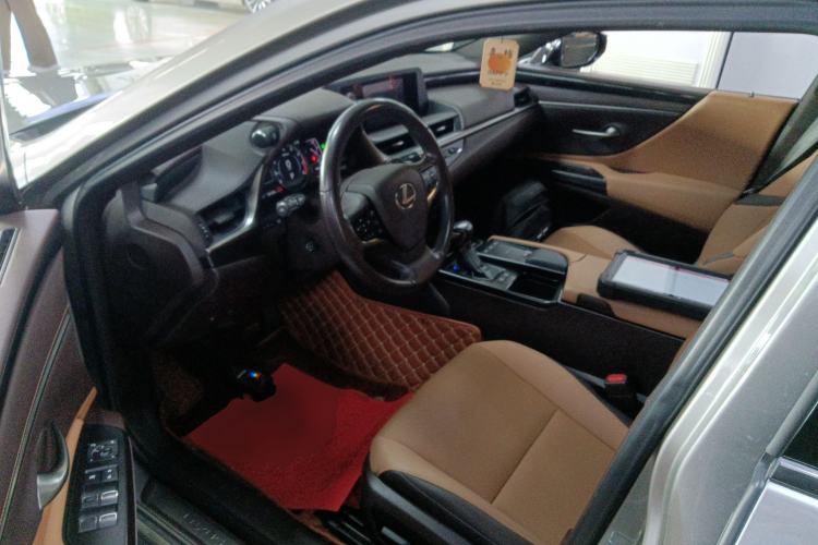 Used Lexus ES 2020 200 Excellence Edition