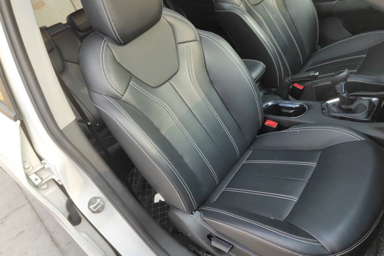 Used Soueast DX3 2022 1.5L Manual Luxury Version
