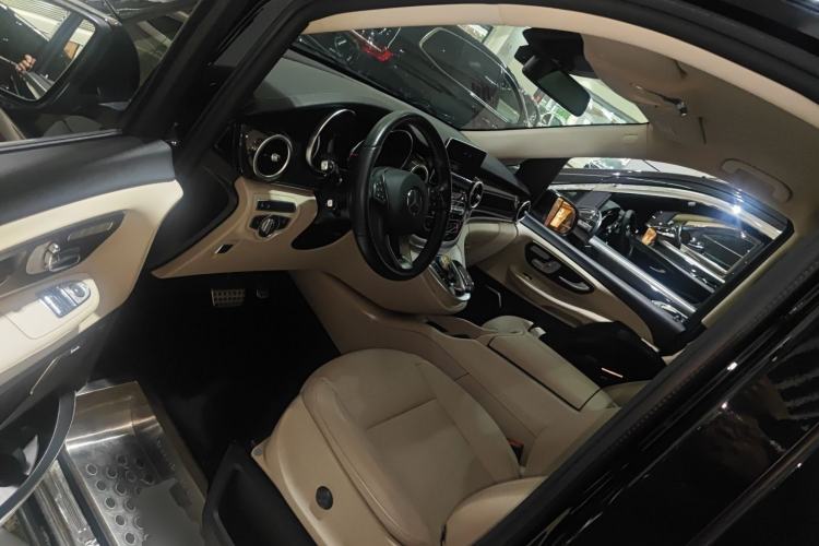 Used Mercedes-Benz V-Class 2018 V 260 L Prestige Extended Version China VI