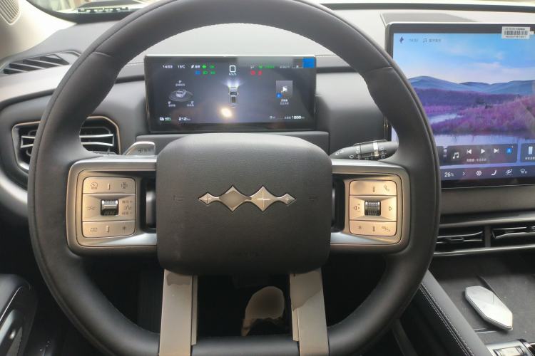 Used Formula Leopard Titanium 3 2025 501 km Range Rear-Wheel Drive Intelligent Driving Max Edition