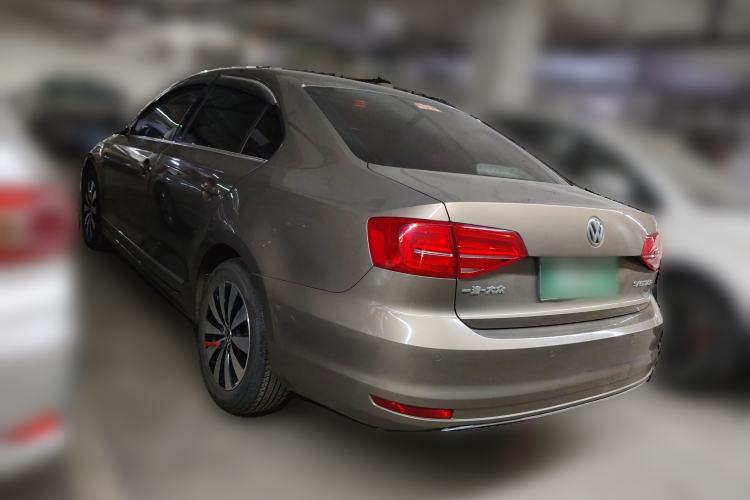 Used Volkswagen Sagitar 2017 1.6L Manual Comfort Model