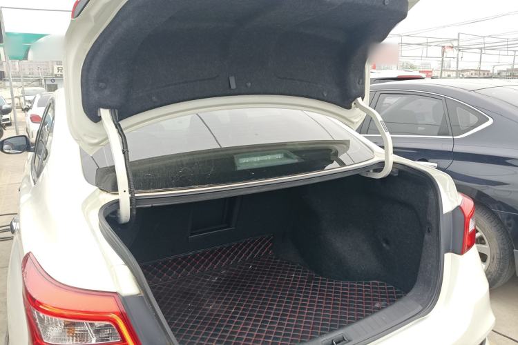 Used Nissan Sylphy 2019 Classic 1.6XL CVT Luxury Edition Trunk