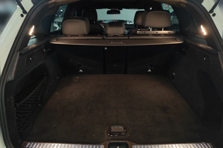 Used Mercedes-Benz GLC 2019 GLC 260 4MATIC Dynamic Edition Trunk