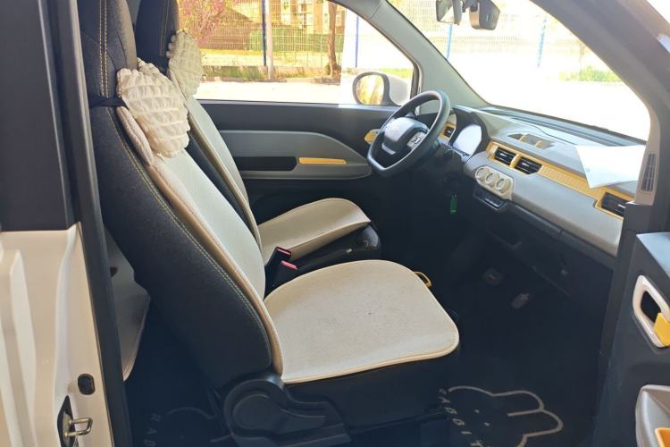 Used Chery QQ Ice Cream 2022 170km Sundae Phosphate Lithium-Ion Right Front Seat