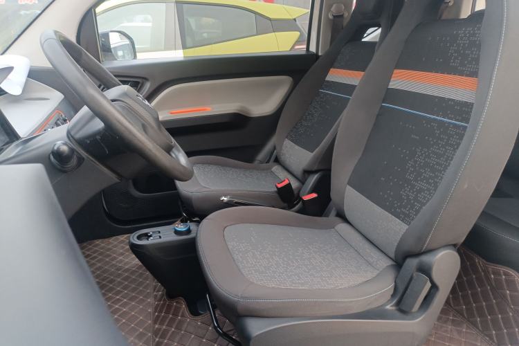 Used Wuling Hongguang MINIEV 2022 Macaron Fashion Model Lithium Iron Phosphate Left Front Seat