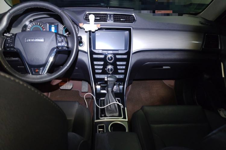 Used Haval H2 2017 Red-Label 1.5T Automatic Two-Wheel Drive Luxury Model