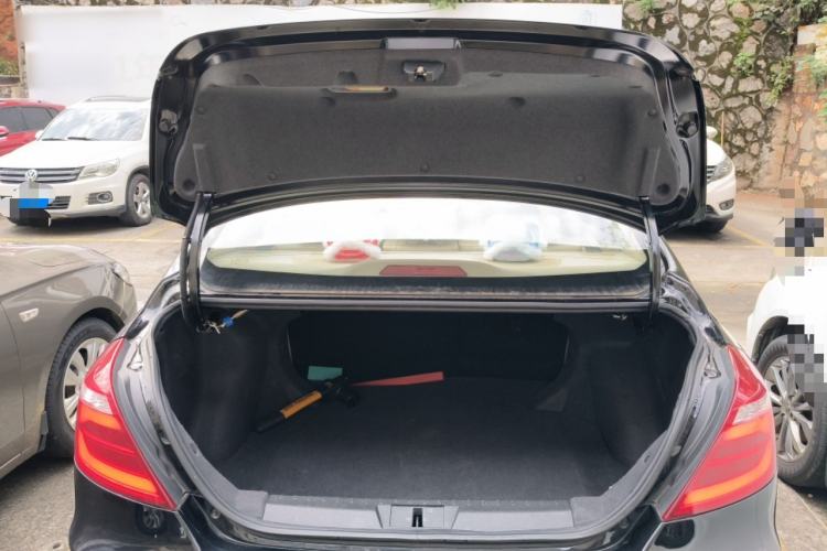 Used Geely Auto Emgrand 2017 Sedan Million Edition 1.5L Manual Luxury Model
