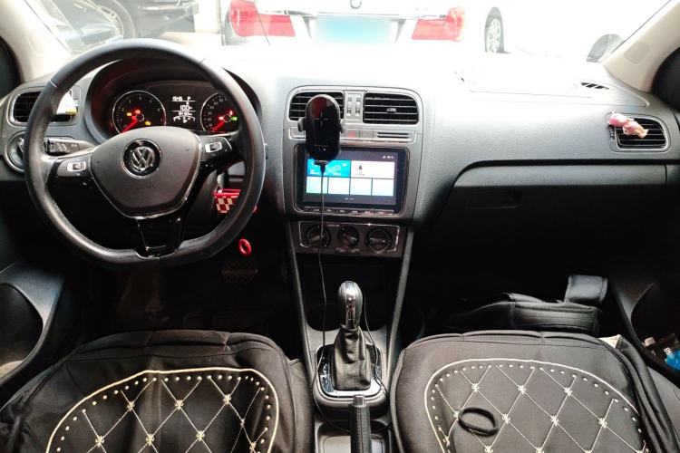 Used Volkswagen Polo 2016 1.6L Automatic Comfort Model
