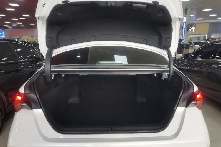 Used Toyota Avalon 2023 Dual-Motor 2.5L XLE Prestige Edition
