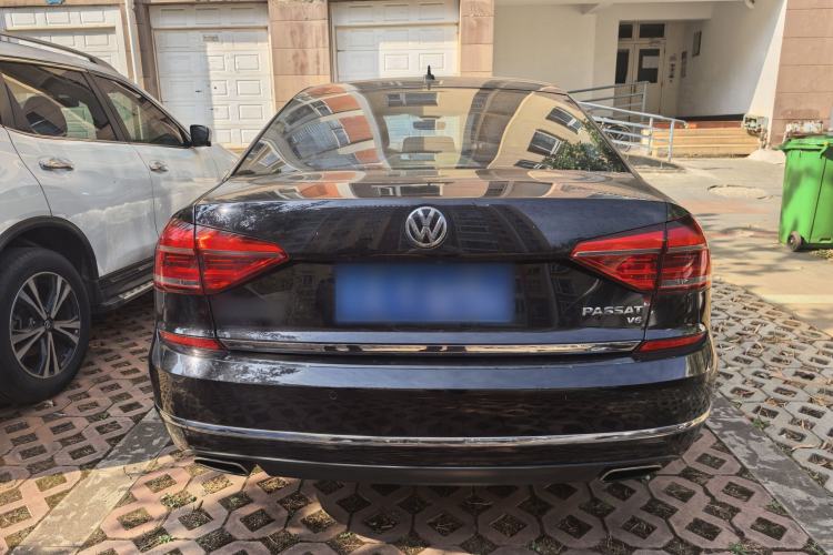 Used Volkswagen Passat 2016 3.0L V6 DSG Flagship Edition Exterior 3