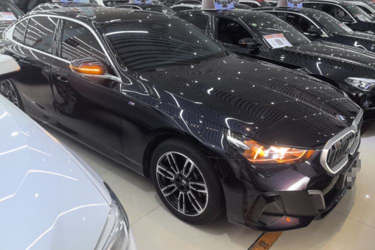 Used BMW 5 Series 2024 530Li Leading Model M Sport Package