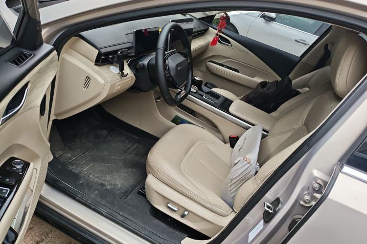 Used Wuling Xingguang 2024 Co-Creation Edition 510 Advanced Model