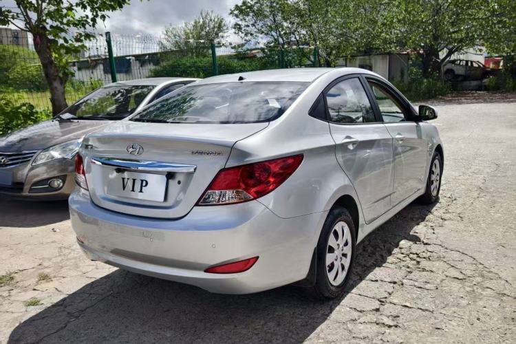 Used Hyundai Verna (older generation) 2010 Sedan 1.4L Automatic Comfort Model GS

