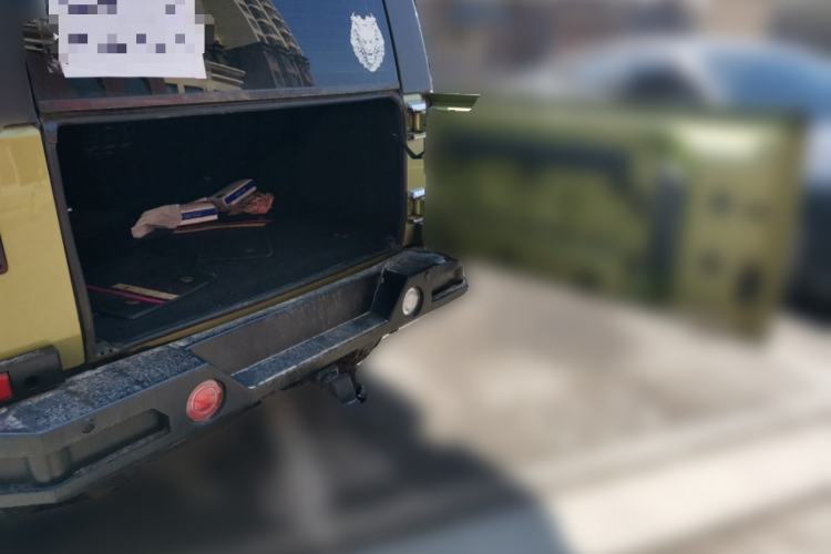 Used BAIC Off-Road BJ40 2016 40L 2.3T Automatic All-Wheel Drive Premium Edition Trunk