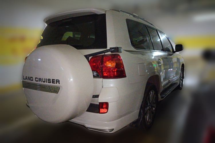 Used Toyota Land Cruiser 
