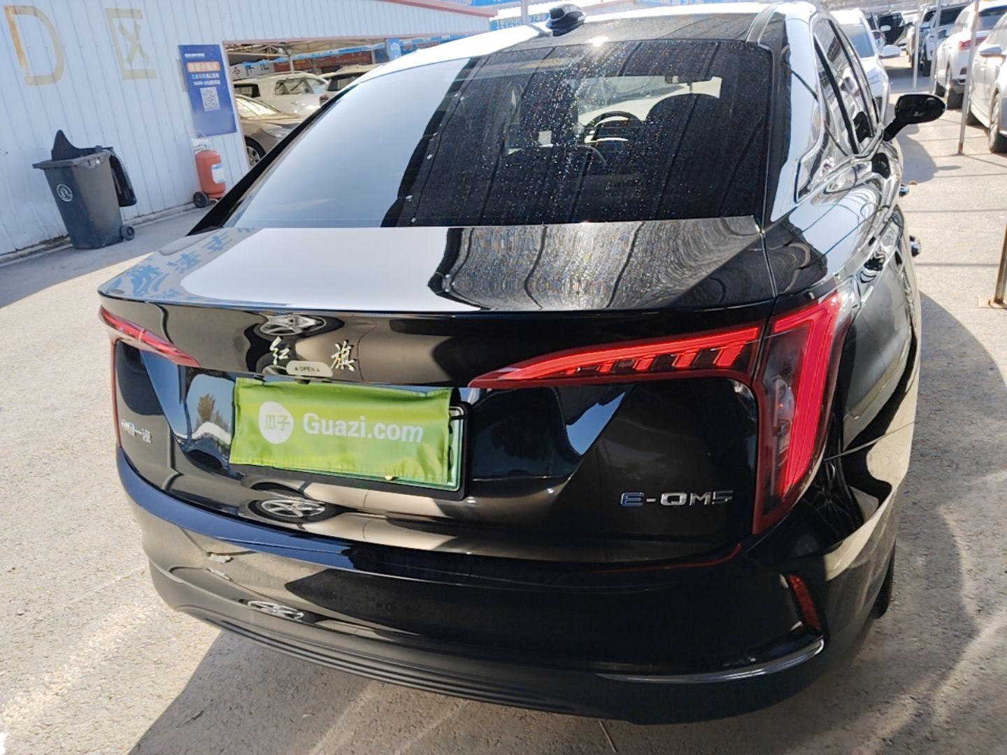 Hongqi E-QM5 2023 Revised Version Basic Travel Edition — снимка 5
