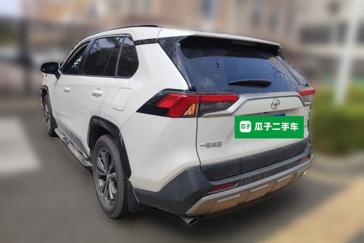 Used Toyota RAV4 2024 2.0L CVT Two-Wheel Drive Fashion Plus Edition
