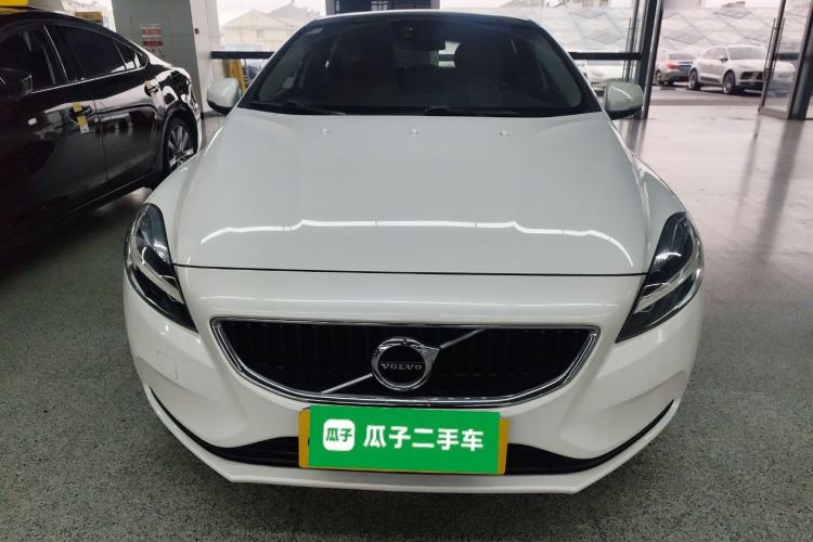 Used Volvo V40 2017 T3 Zhiyi Edition