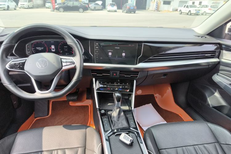 Used Volkswagen Passat 2022 330TSI Starry Luxury Edition – Exclusive Special Edition