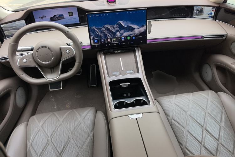 Used Hima Stelato S9 2025 Extended-Range Ultra Center Console