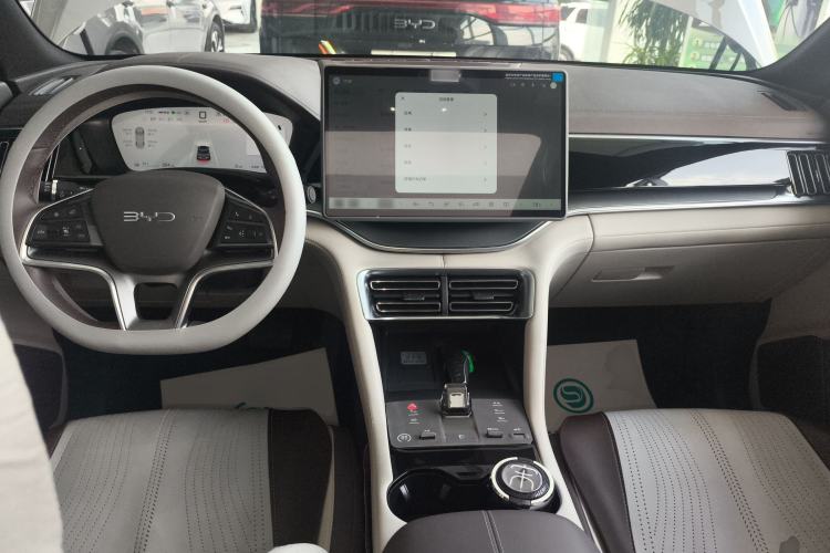 Used BYD Song PLUS New Energy 2023 Champion Edition EV 605KM Flagship PLUS
