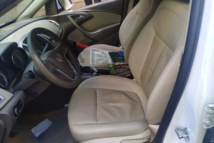 Used Buick GT 2011 GT 1.8L Automatic Fashion Edition Leather Model