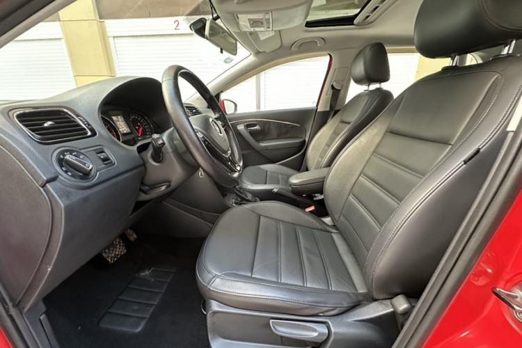 Used Volkswagen Polo 2016 1.6L Automatic Luxury Model
