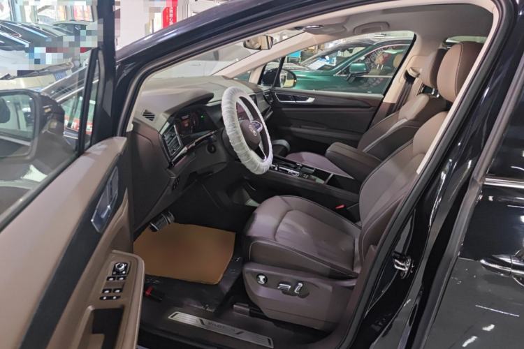 Used Volkswagen Viloran 2024 380TSI Luxury Edition