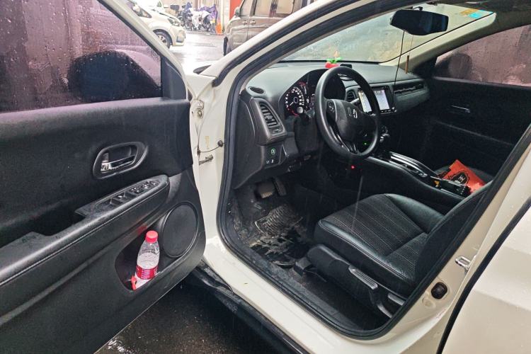 Used Honda Vezel 2015 1.8L CVT 2WD Elite Model