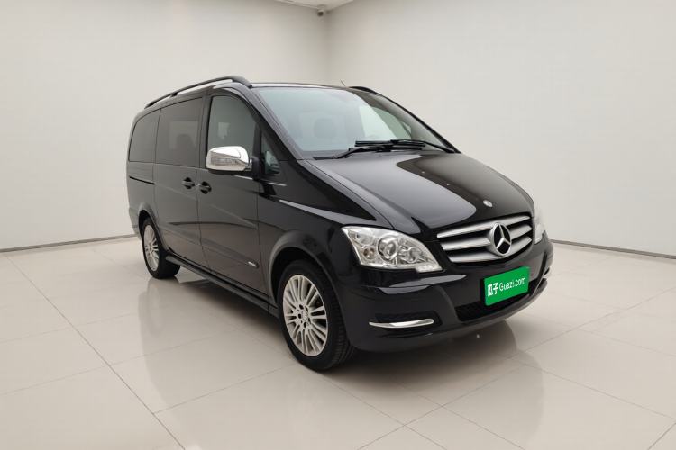 Used Mercedes-Benz Viano 2014 3.5L Premier Edition Exterior 2