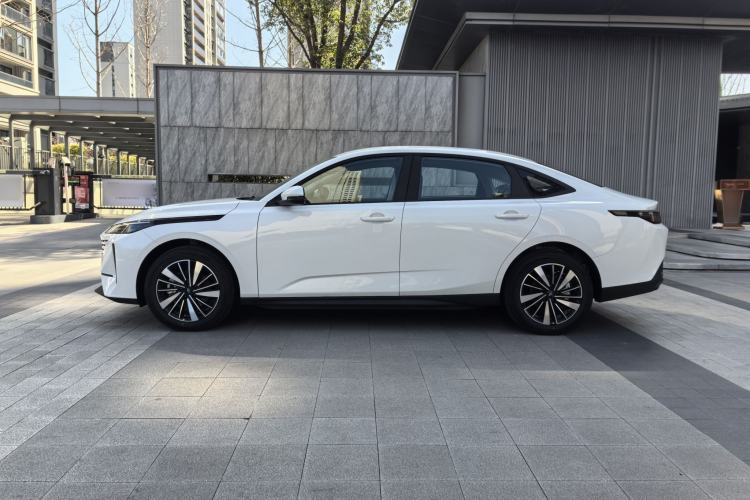 Used CHANGAN OSHAN 520 2025 Standard Edition