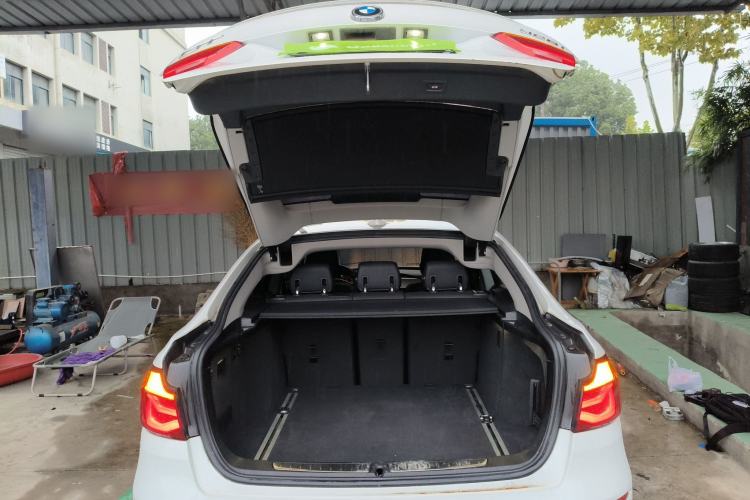 Used BMW 3 Series GT 2017 320i Sport Edition
