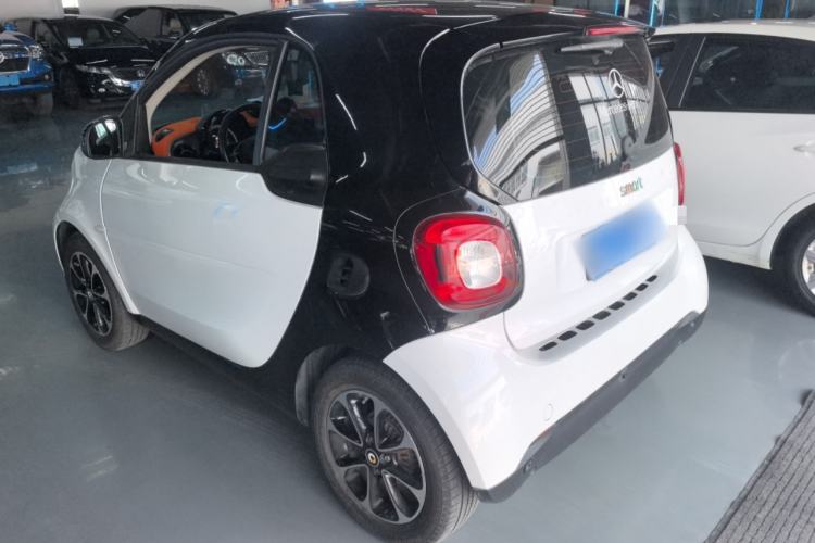 Used smart fortwo 2015 1.0L 52 kW Hardtop Passion Edition Rear Left 45 Deg