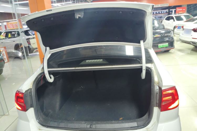 Used Volkswagen Bora 2018 1.5L Automatic Comfort Model Trunk