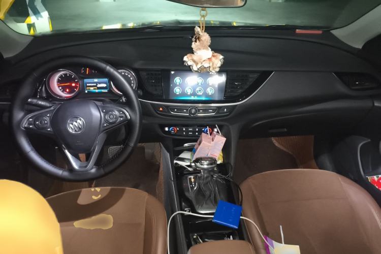 Used Buick Regal 2019 20T Elite Version China V Standard Center Console