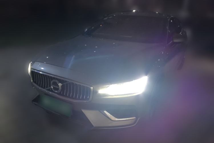 Used Volvo S60 2021 T4 Zhiyuan Luxury Edition