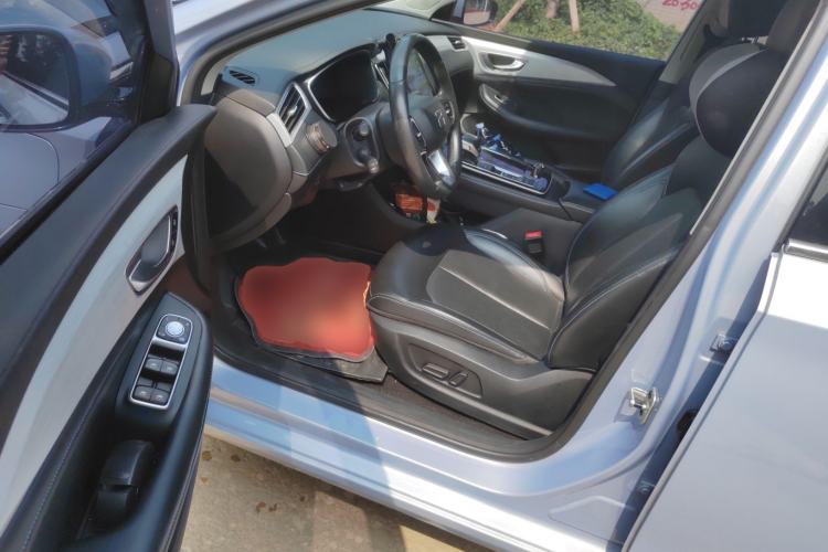 Used Rising ER6 2020 620 km Smart Edition
