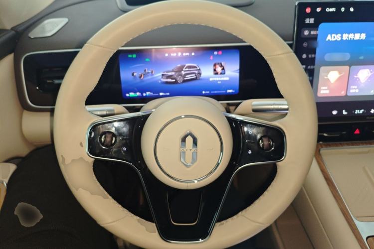 Used Hima AITO M7 2026 Model Range-Extending Max All-Wheel Drive 5-Seater Version Steering Wheel