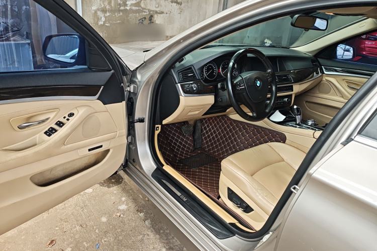 Used BMW 5 Series 2013 525Li Luxury Model