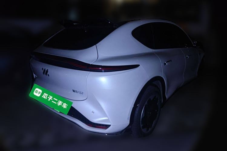 Used IM LS7 2023 90 kWh Elite Rear-Drive Version