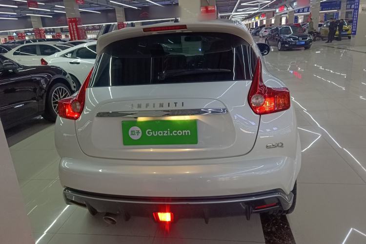 Used Infiniti ESQ 2014 1.6L Spontaneous Edition
