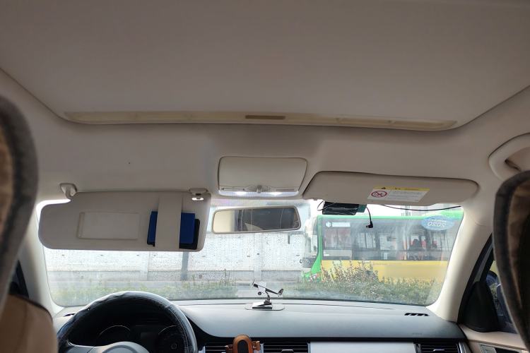 Used Volkswagen Bora 2014 1.6L Manual Comfort Model Headliner