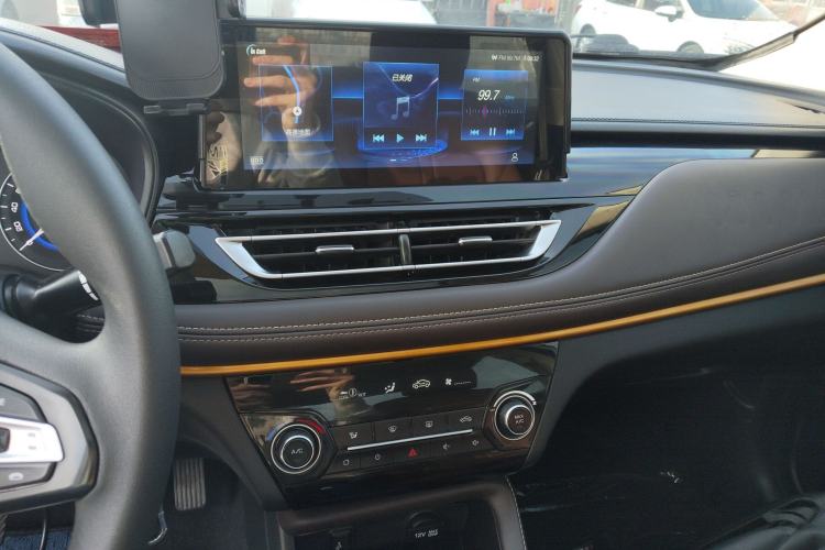 Used CHANGAN Eado DT 2019 1.6L Manual Comfort Model China VI Standard