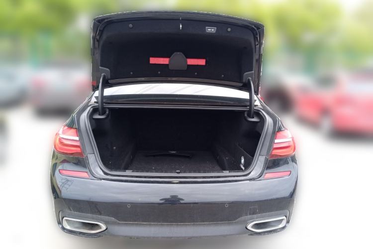 Used BMW 7 Series 2018 740Li M Sport Package Leading Model