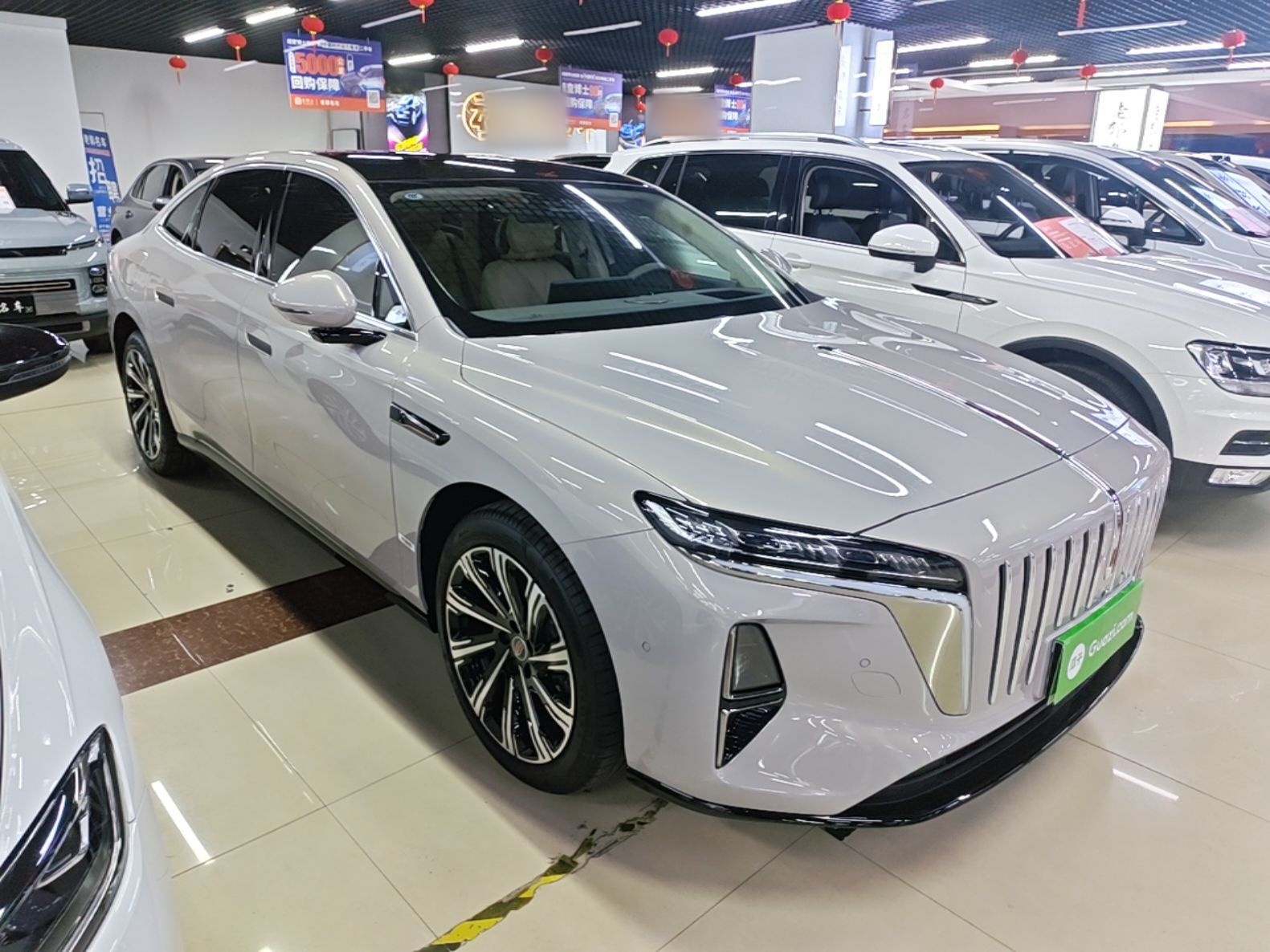 Hongqi H7 PHEV 2026 Model 210 Four-Wheel Drive Intelligent Hybrid — снимка 3