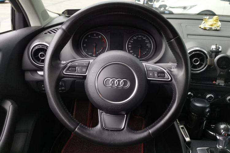 Used Audi A3 2016 Limousine 35 TFSI Ambition Edition
