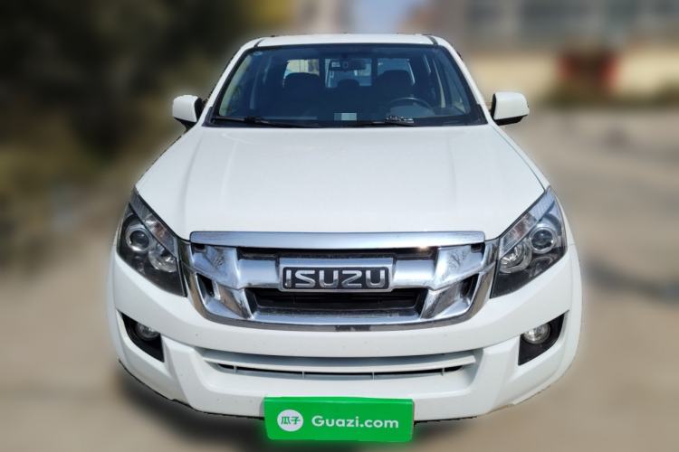 Used Isuzu D-MAX 2022 2.5T Four-Wheel Drive Automatic Diesel Ultra-Luxury Edition JE4D25Q6A
